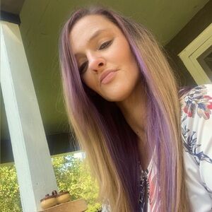 Meet your Posher, Candice